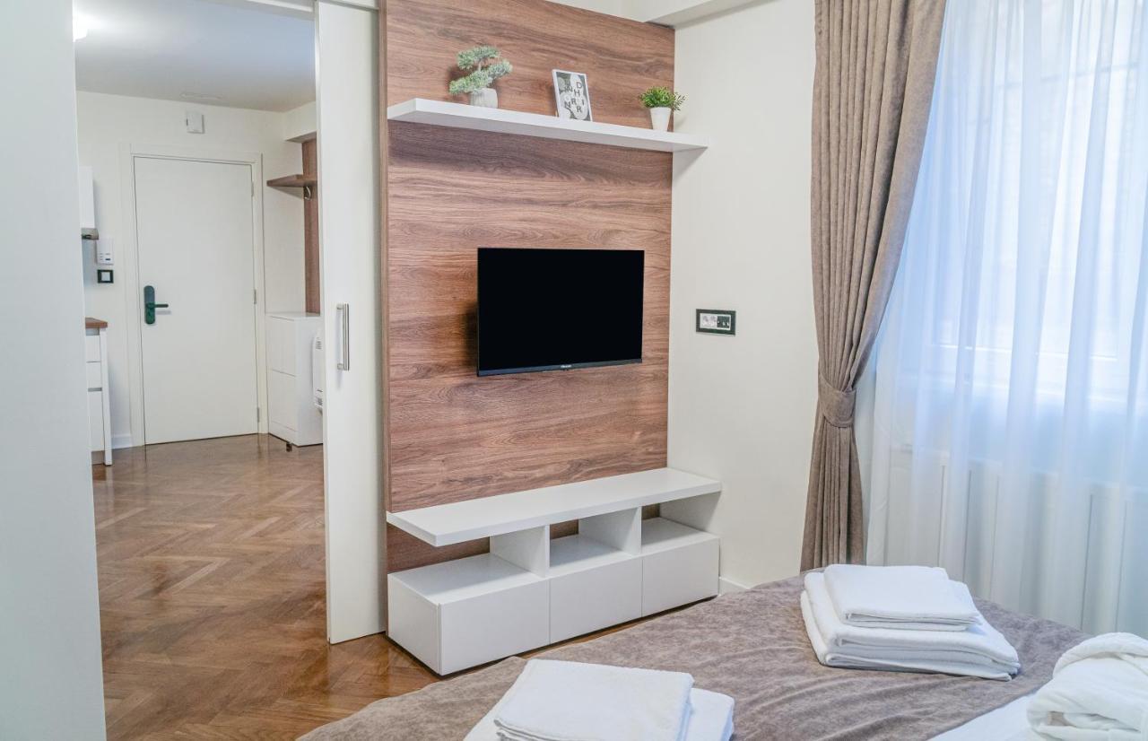 9 Nine - Luxury Apartments & Suites Belgrad Exterior foto