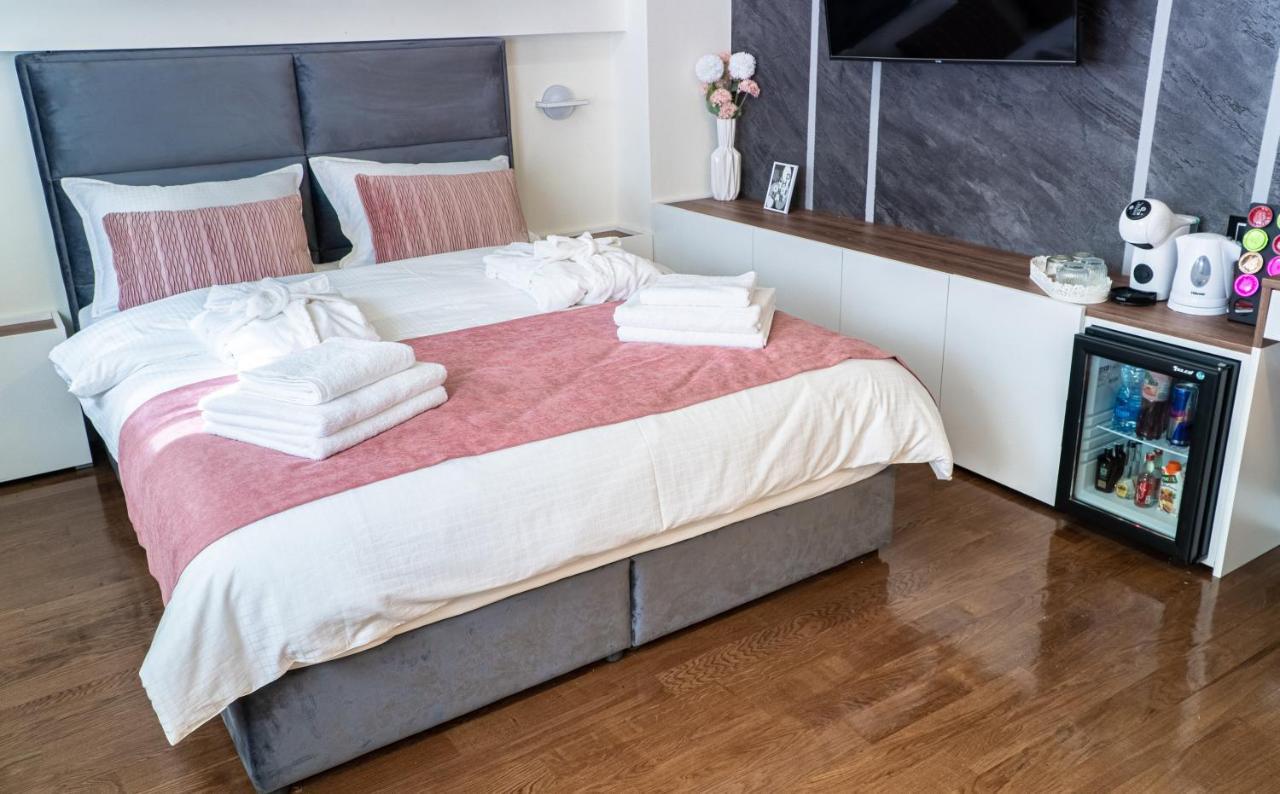 9 Nine - Luxury Apartments & Suites Belgrad Exterior foto